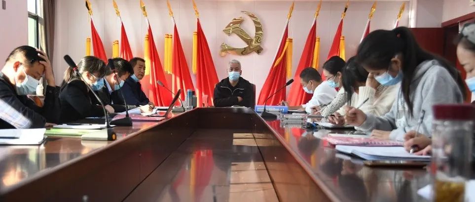 衡阳医博护理职业学校集中学习党的二十大报告